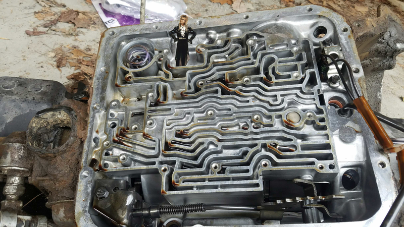 Illustration for article titled How to install a manual valvebody in a chevrolet 700R4 transmission